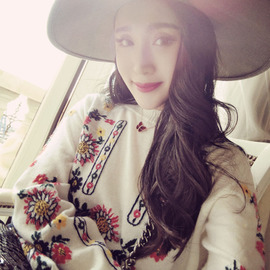 适合年轻女生入手的羊毛衫,温暖又窈窕