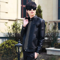 冬季街头取经 看各路潮男施展吸睛大法